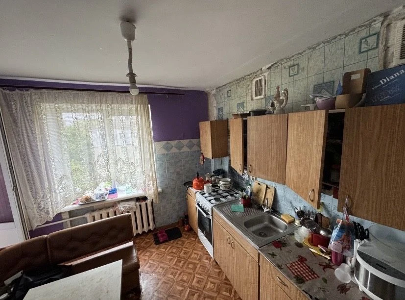 Простора 3-кімнатна квартира 68 м² з двома лоджіями та підва