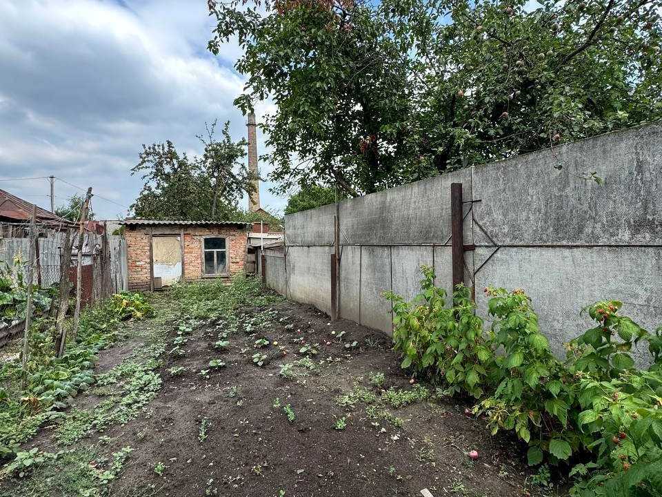 Будинок. Кропивницький, Євгена Плужника вул. (Гмирьова)