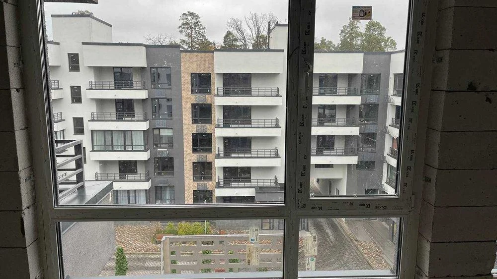 ПРОДАЖ 3к квартири з ГАРДЕРОБОМ 77 кв.м на вул. Квітки Цисик