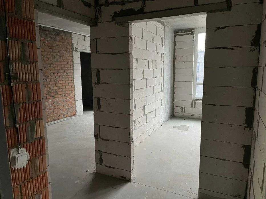 ПРОДАЖ 3к квартири з ГАРДЕРОБОМ 77 кв.м на вул. Квітки Цисик