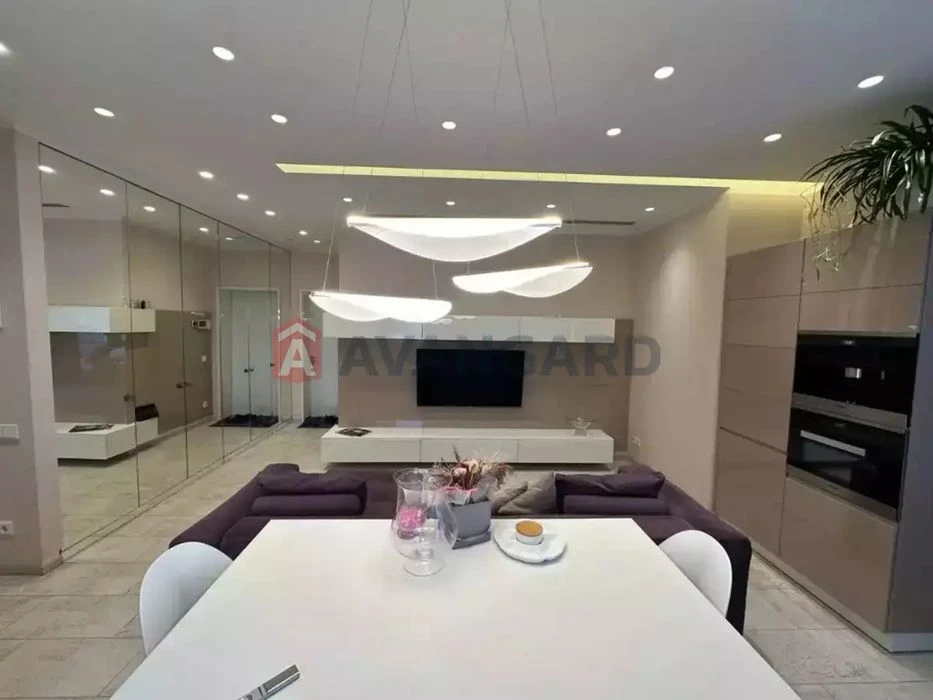 Продам 3-ком.квартиру в  ЖК IQ-House, Центр, Парк Шевченко