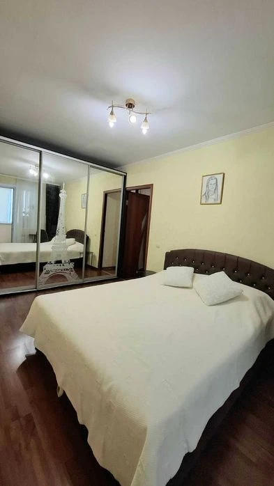 Продажа 2-комнатной квартиры, ул. Семафорная 32,ремонт,безна