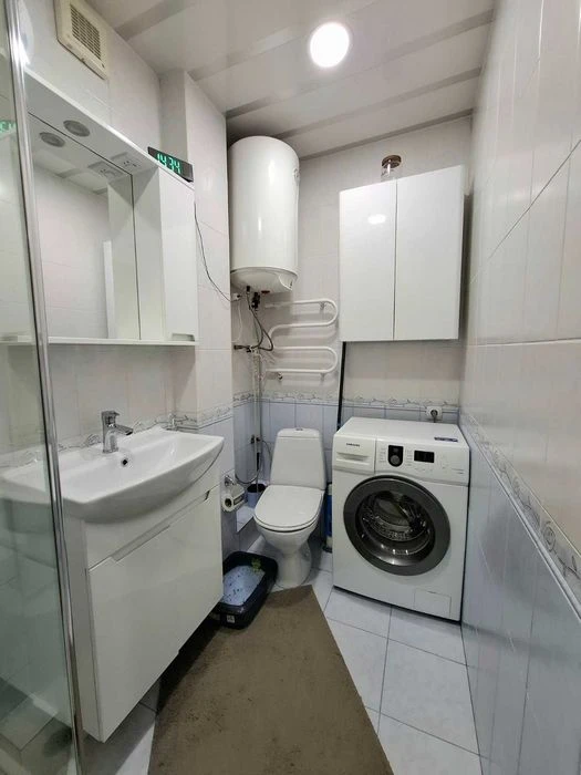 Продажа 2-комнатной квартиры, ул. Семафорная 32,ремонт,безна