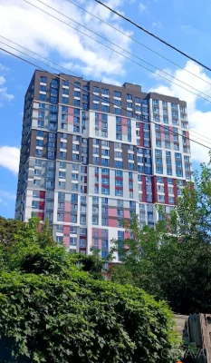Продаж 3-к квартири 65.1м² вул. Тепловозна, 28 / ЖК «Синергі