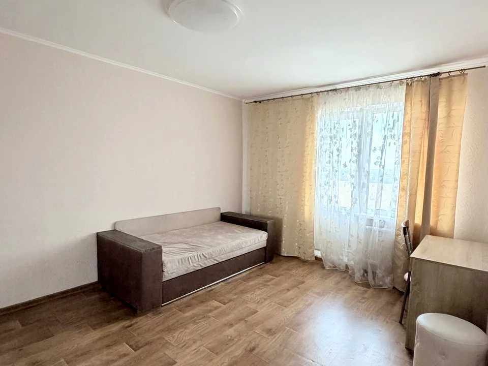 Квартира. Київ, Ревуцького вул.