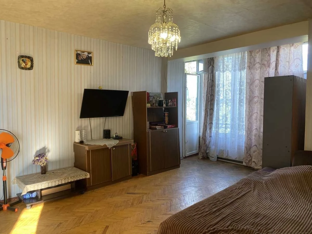 Продаж 1-кімнатної квартири 45 м², Алма-Атинська вул., 34