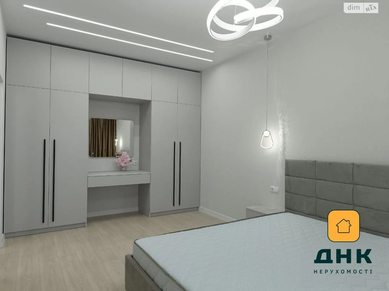 Продаж Квартира Ближні Млини