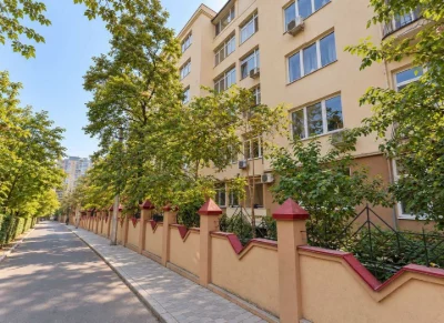 Продам квартиру жк Тенистый, пер. Педагогический,, д.3/3