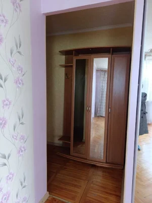 Продаж 3 кім. кв.   біля м. Студентська