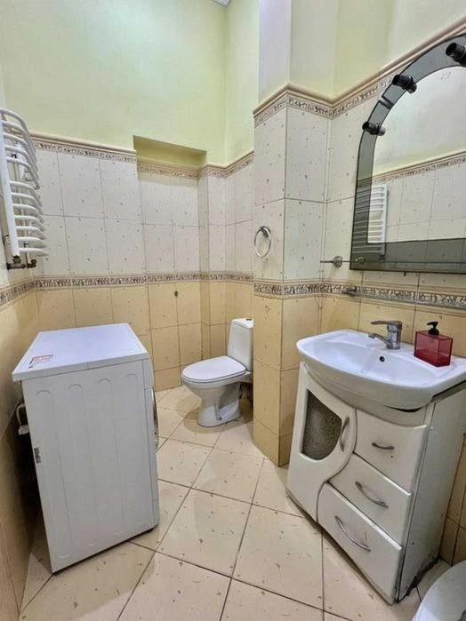 Продаж 3-кімнатної квартири в центрі Львова – вул. Джерельна