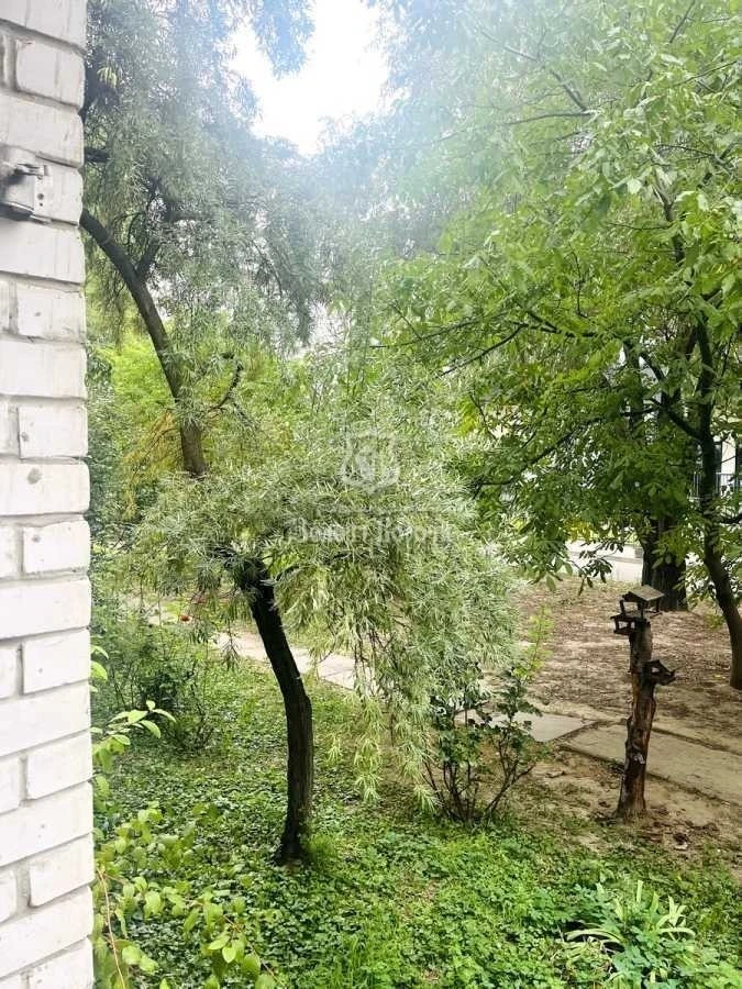 Продаж 5-кімнатної квартири 104.4 м², Степана Ковніра вул.,