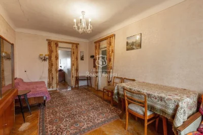 Продаж 2-кімнатної квартири 45.9 м², Будівельників вул., 12