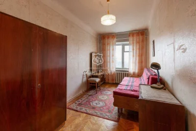 Продаж 2-кімнатної квартири 45.9 м², Будівельників вул., 12