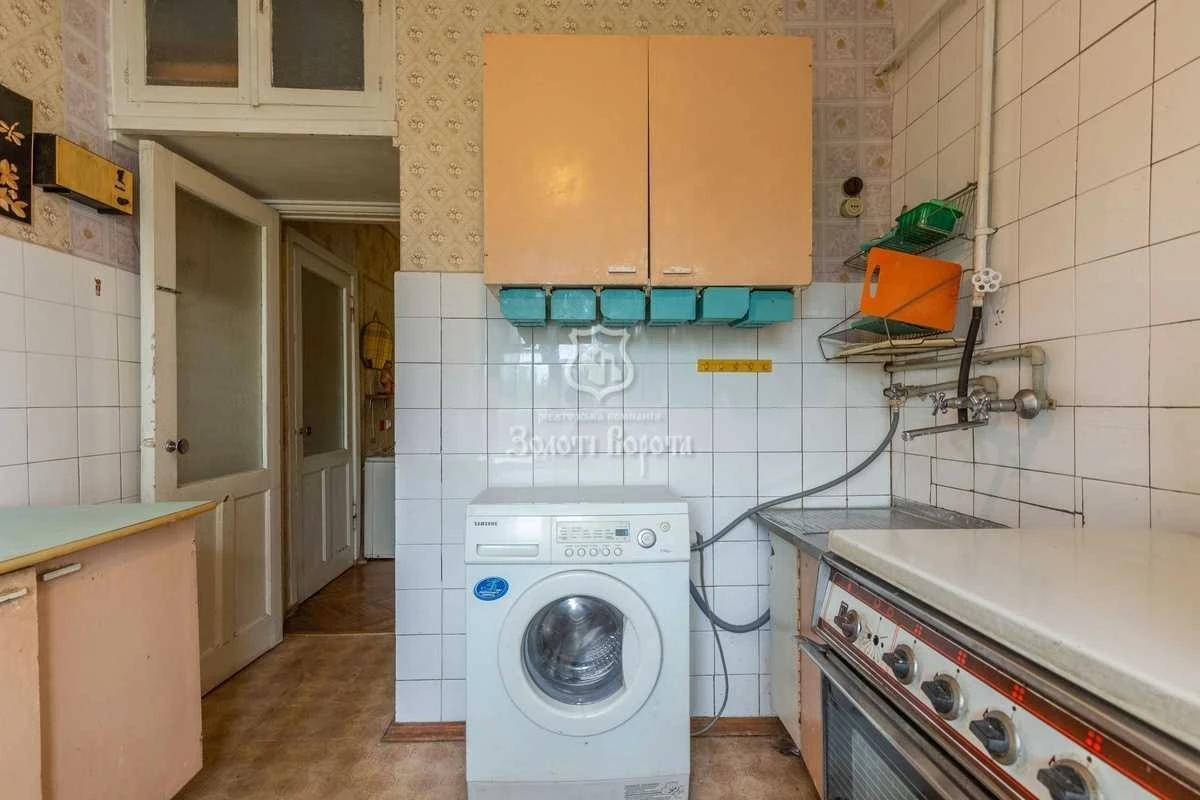 Продаж 2-кімнатної квартири 45.9 м², Будівельників вул., 12