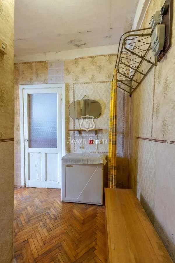 Продаж 2-кімнатної квартири 45.9 м², Будівельників вул., 12