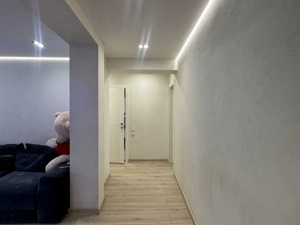 Apartment. Dnipro, Slavy Blvd.