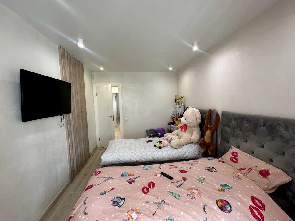 Apartment. Dnipro, Slavy Blvd.