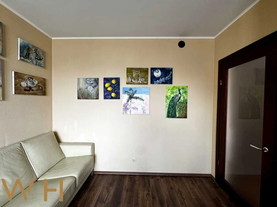 Apartment. Kyiv, Velyka Kitaivska St.