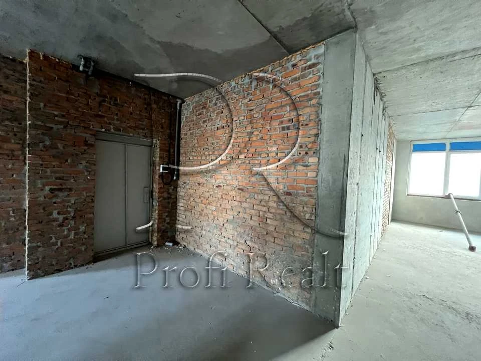 Квартира. Київ, Андрія Верхогляда вул. (Михайла Драгомирова)