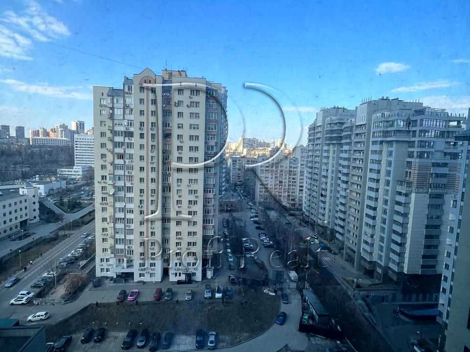 Квартира. Київ, Андрія Верхогляда вул. (Михайла Драгомирова)