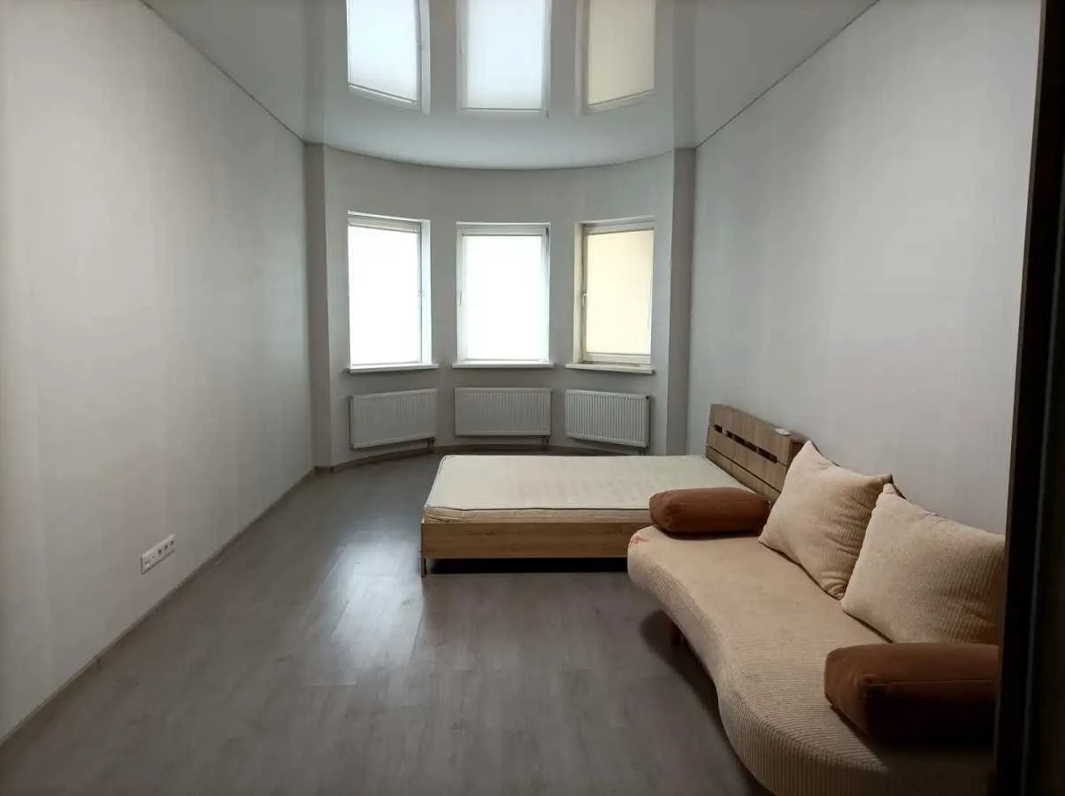 Продаж 2-кімнатної квартири 88 м², Харківське шосе, 19А