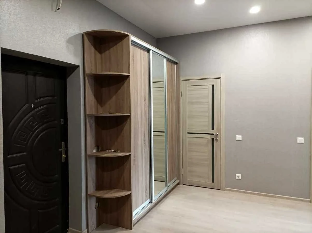 Продаж 2-кімнатної квартири 88 м², Харківське шосе, 19А