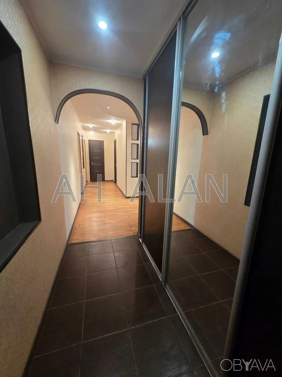 5-комнатная квартира, 90 м.кв.