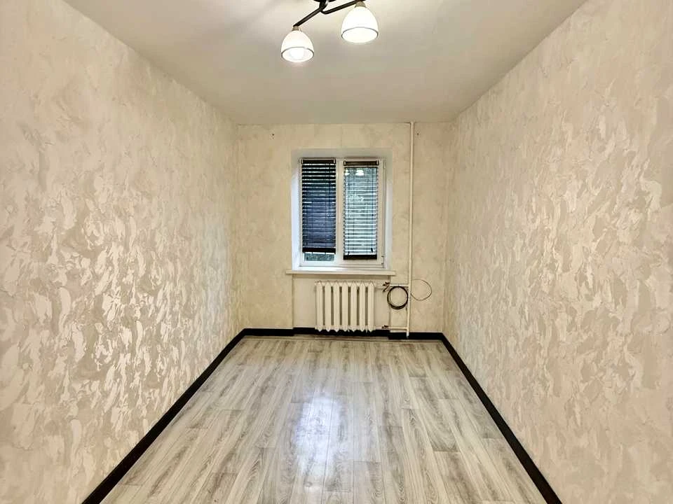 Квартира. Запорожье, Теннисная ул.