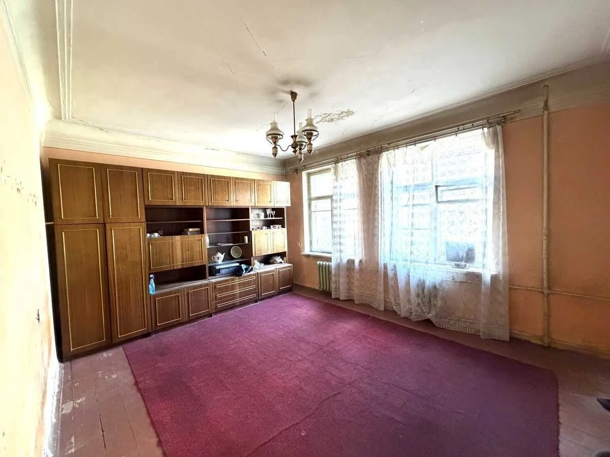 Продаж 2-кімнатної квартири 63.4 м², Копилівська вул., 2А