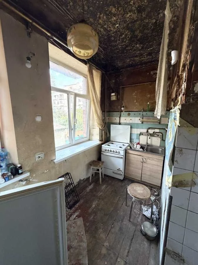 Продаж 2-кімнатної квартири 63.4 м², Копилівська вул., 2А