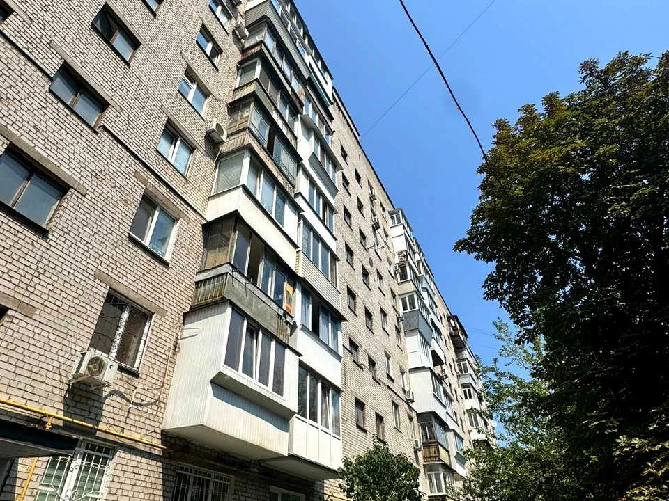 Квартира. Київ, Гладківська вул. (Калінінградська)
