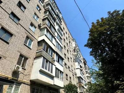 Квартира. Київ, Гладківська вул. (Калінінградська)