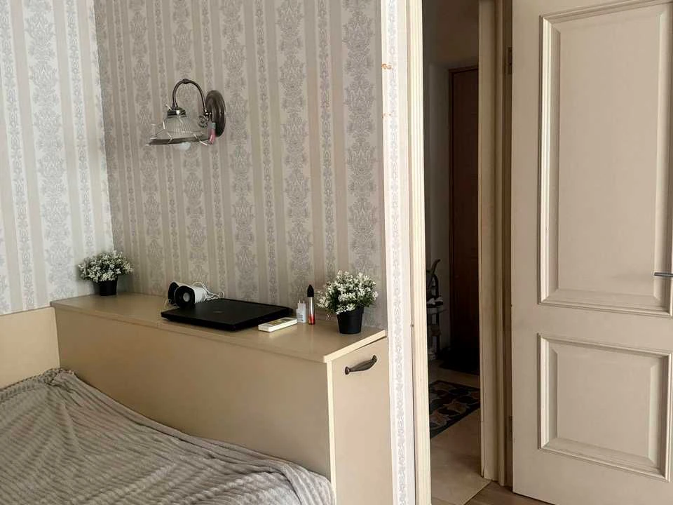 Квартира. Київ, Гладківська вул. (Калінінградська)