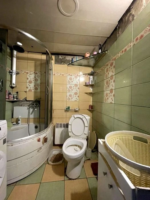 Продам 1-комнатную квартиру в центре, возле ЖК Женева.