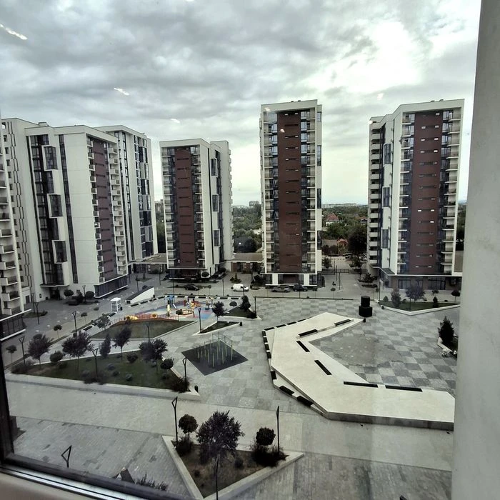 Трикімнатна квартира. 92 м.кв. Тиха розкіш біля озера | ЖК "