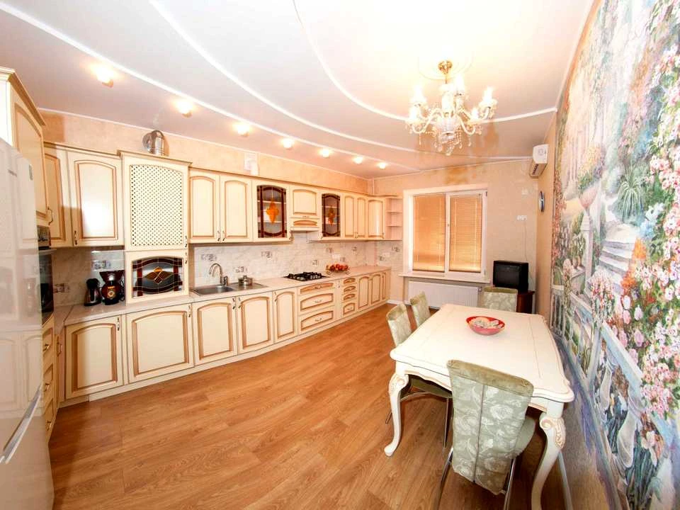 Квартира. Полтава, Соборності вул. (Жовтнева)