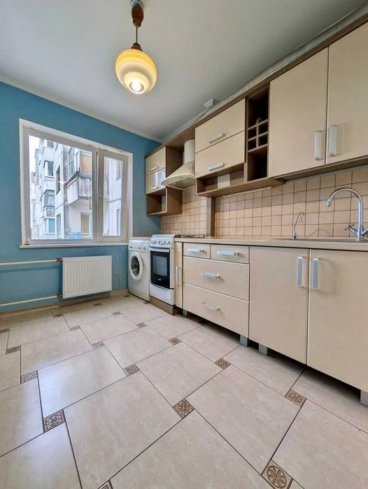 Трикімнатна квартира в центрі міста (61,5 м2) р-н ЦУМу v714