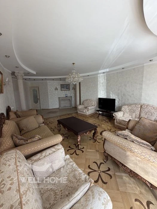 Продаж квартири 5к Микільсько-Слобідська, 4 Г Київ