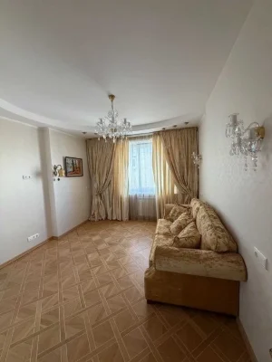 Продаж квартири 5к Микільсько-Слобідська, 4 Г Київ