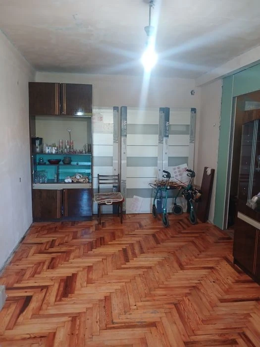 Продається вільна 2х кімн кв на Правому березі Хортицький ра