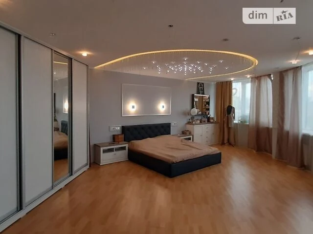 Продаж 4к квартири 167 кв. м на просп. Голосіївський 30Б • I