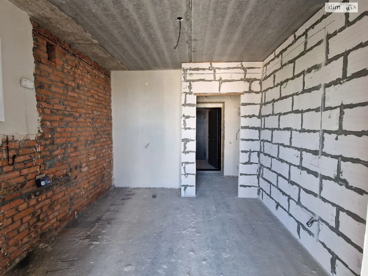 Продаж Квартира Виставка