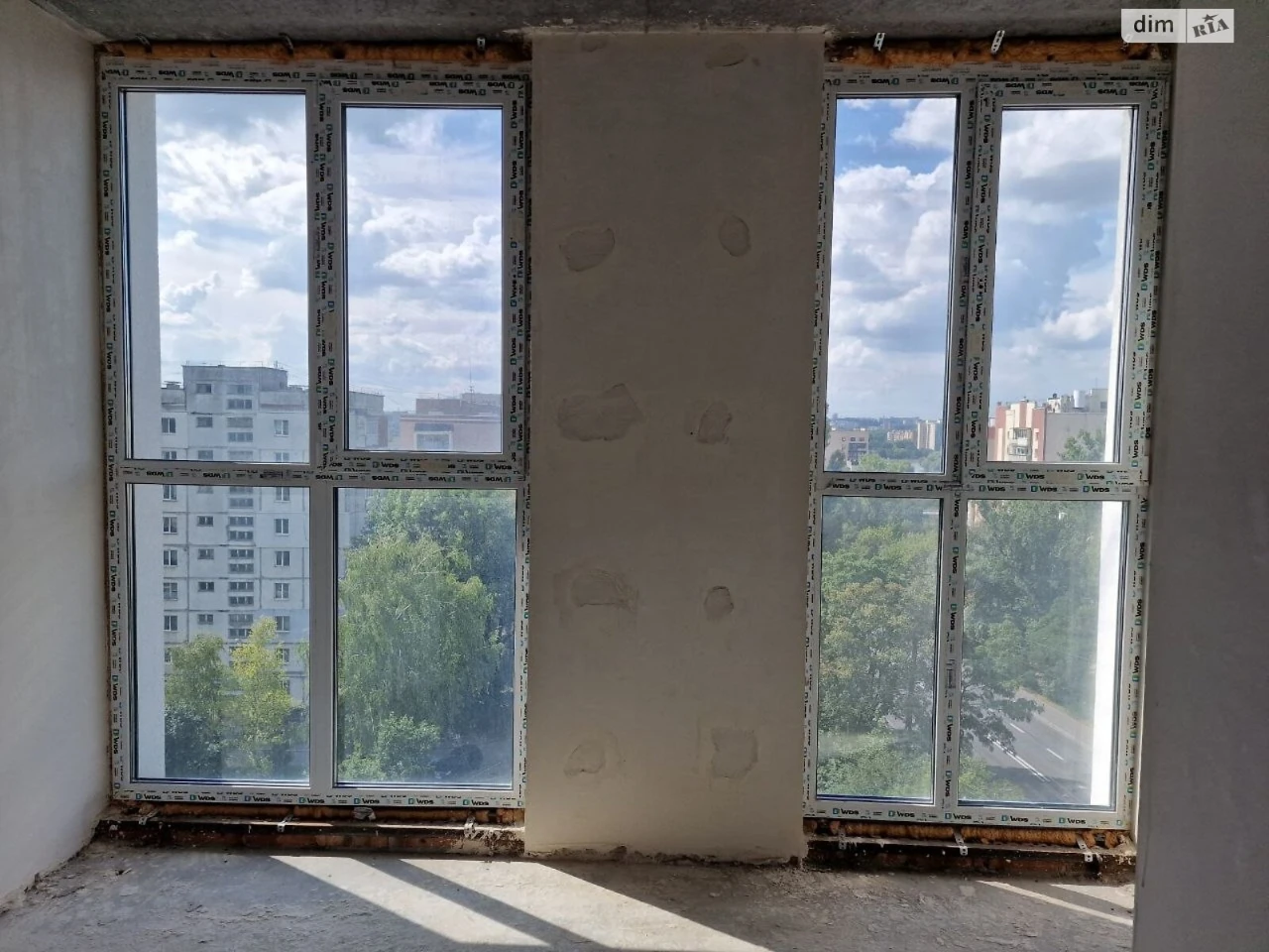 Продаж Квартира Виставка