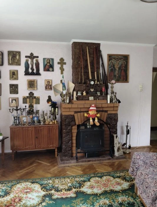 Просторий будинок для великої родини на Корбутівці — 295 м²