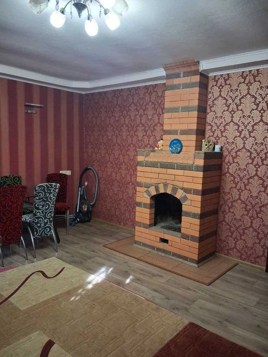 Продам Дом в Корабельном районе (остановка крест) широкая ба