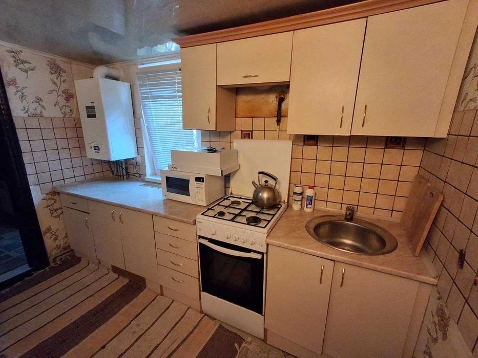 Продам Дом в Корабельном районе (остановка крест) широкая ба