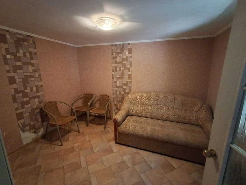 Продам Дом в Корабельном районе (остановка крест) широкая ба
