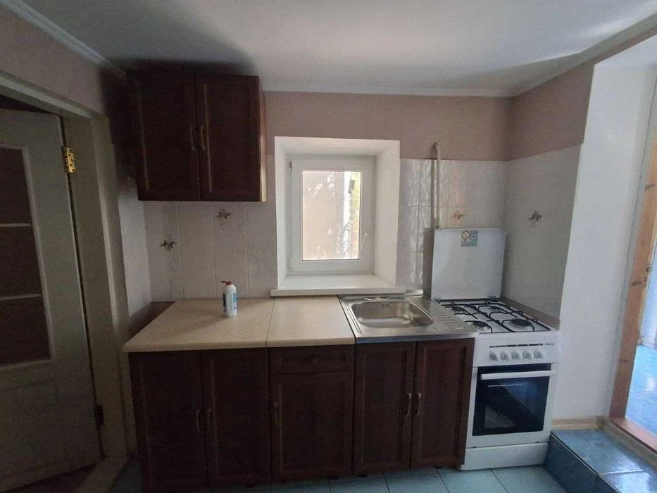 Продам Дом в Корабельном районе (остановка крест) широкая ба