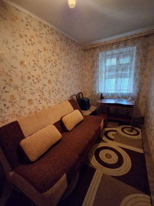 Продам Дом в Корабельном районе (остановка крест) широкая ба