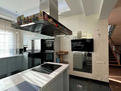 Будинок. Кропивницький, Курінний пров.
